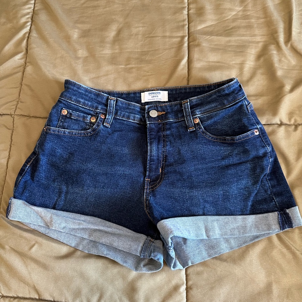 Denizen Levi's Dark Blue Jean High Rise Shorts for Women size 8